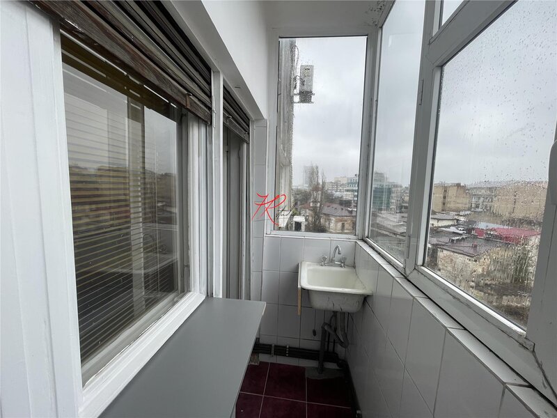 Sfanta Vineri Vanzare garsoniera dubla