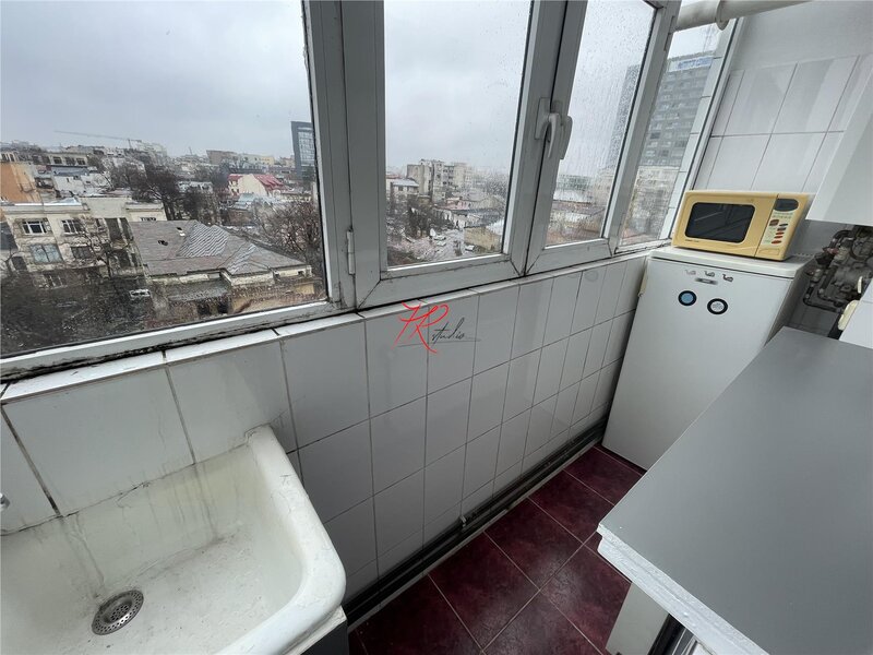 Sfanta Vineri Vanzare garsoniera dubla